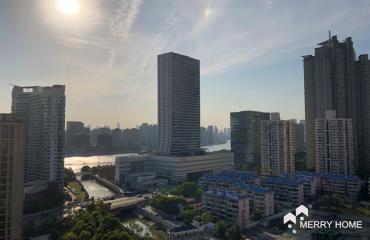 Pudong E18 new apartment with great river view